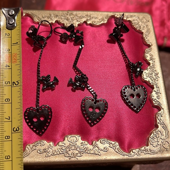 Betsy Johnson Heart Bird dangle pierced Earrings - Picture 4 of 8